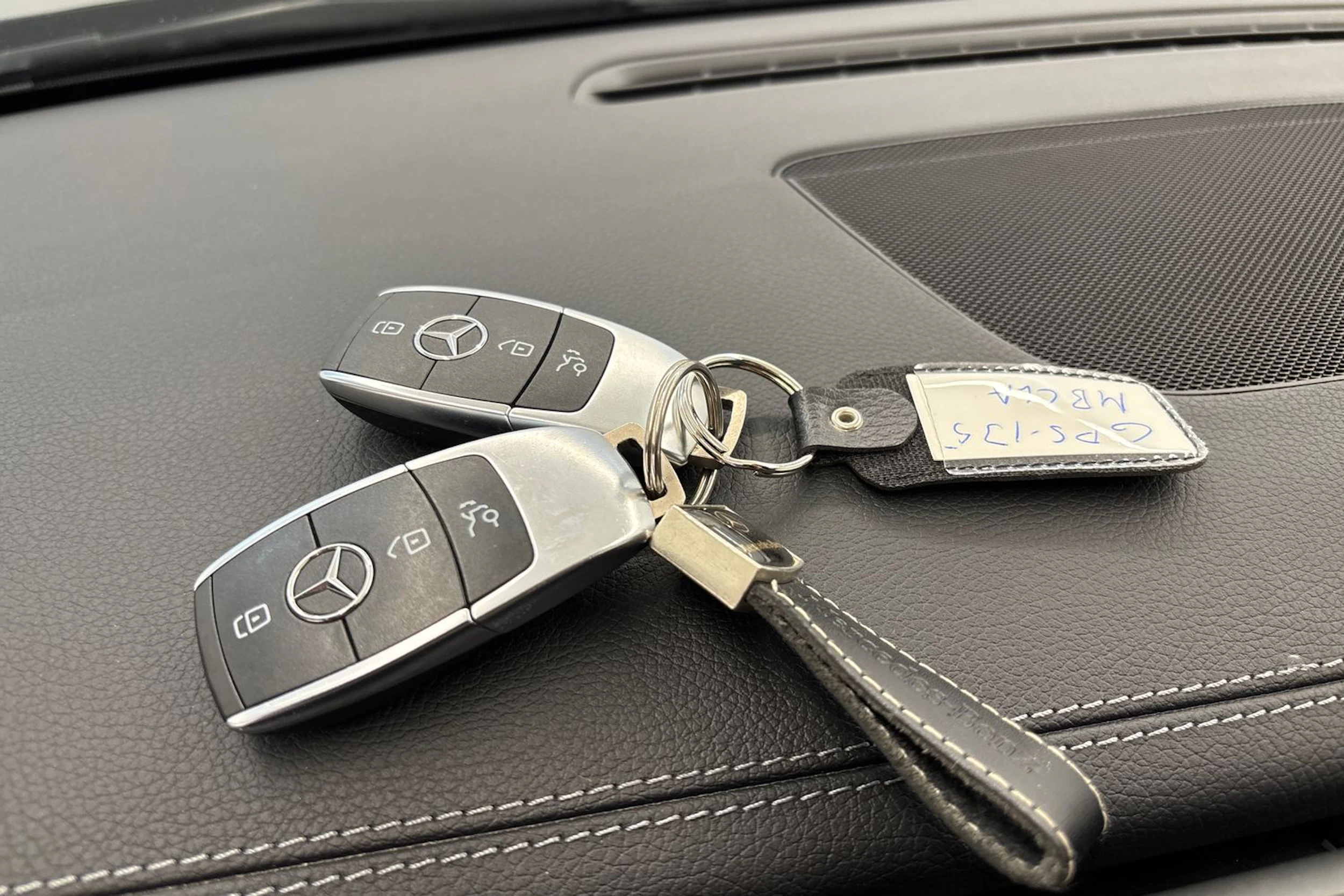 musta Mercedes-Benz CLA 2021 kuva 22.