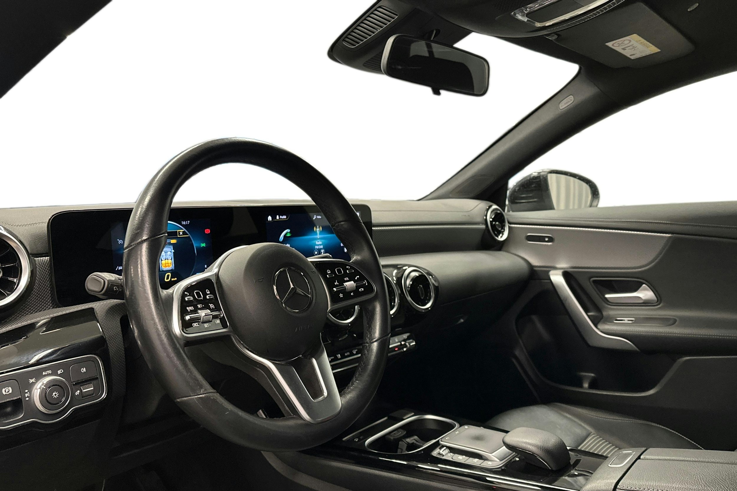 musta Mercedes-Benz CLA 2021 kuva 7.