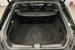 musta Mercedes-Benz CLA 2021 kuva 14.