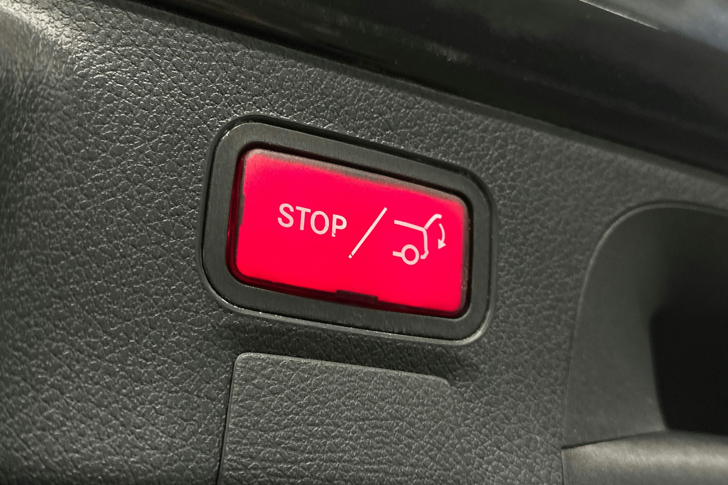 musta Mercedes-Benz CLA 2021 kuva 15.