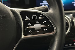 musta Mercedes-Benz CLA 2021 kuva 19.