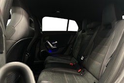 harmaa Mercedes-Benz CLA 2021 kuva 10.