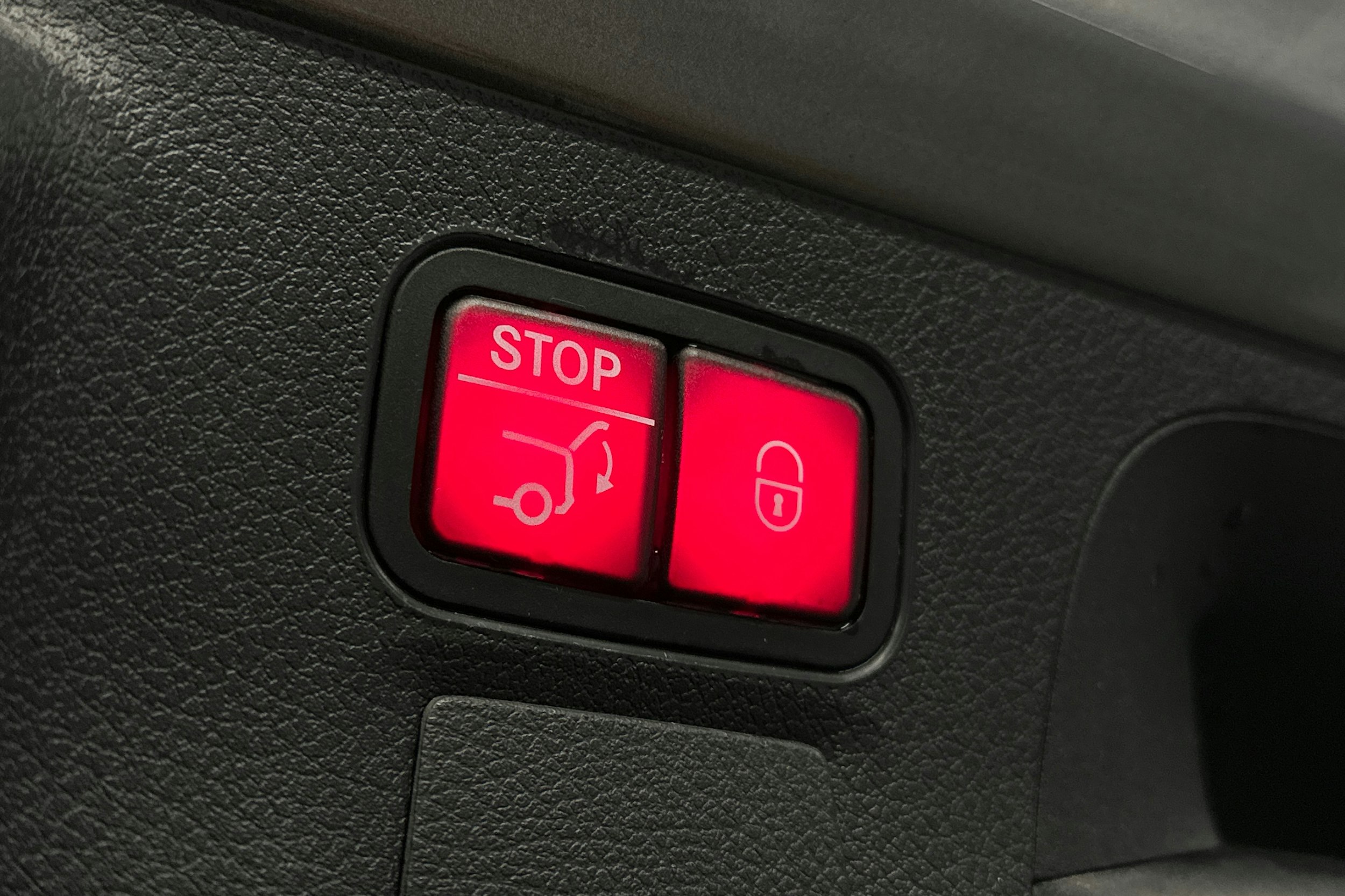 harmaa Mercedes-Benz CLA 2021 kuva 15.