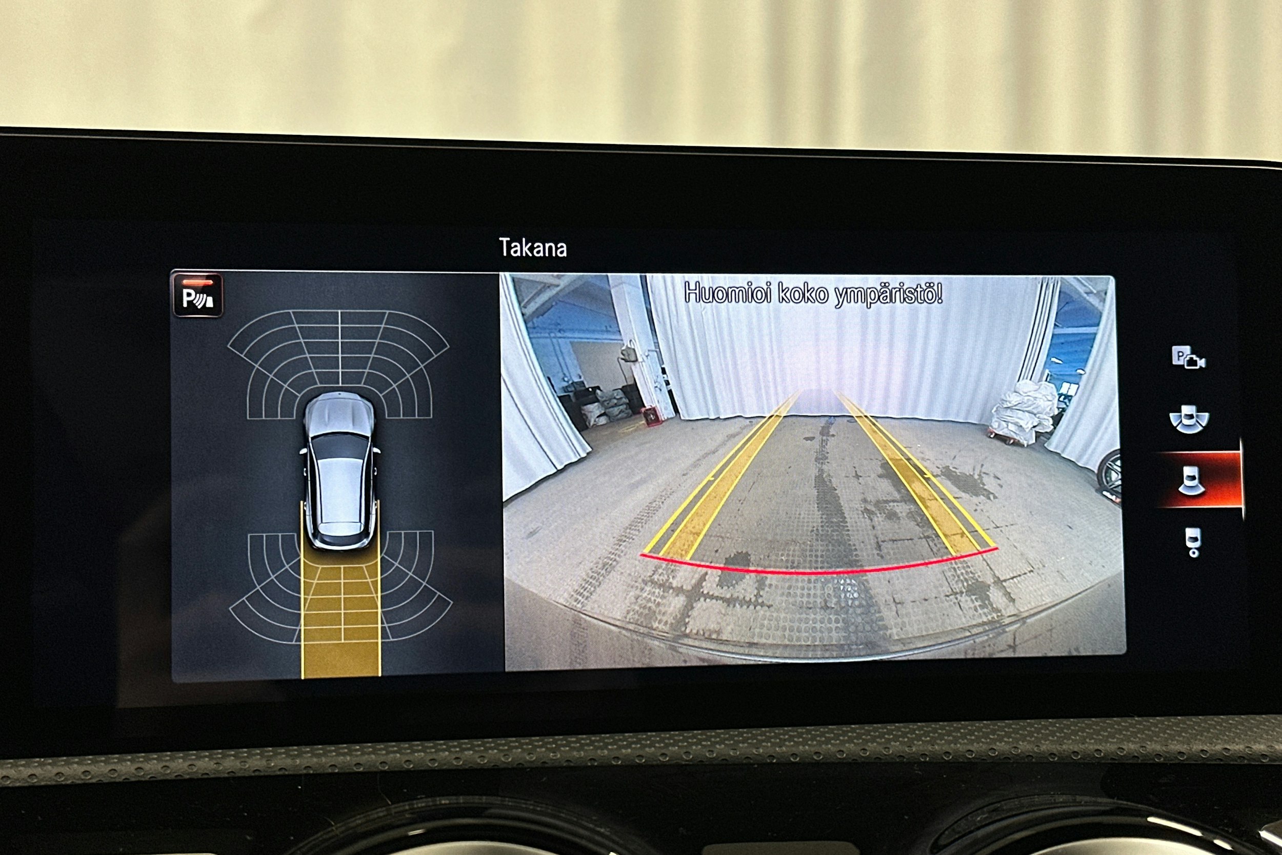 harmaa Mercedes-Benz CLA 2021 kuva 29.