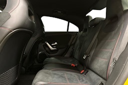 keltainen Mercedes-Benz CLA 2021 kuva 10.
