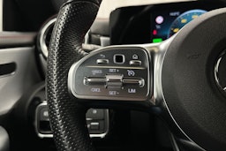 keltainen Mercedes-Benz CLA 2021 kuva 14.