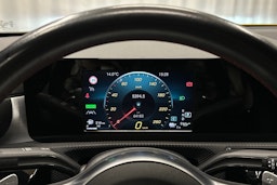 keltainen Mercedes-Benz CLA 2021 kuva 16.