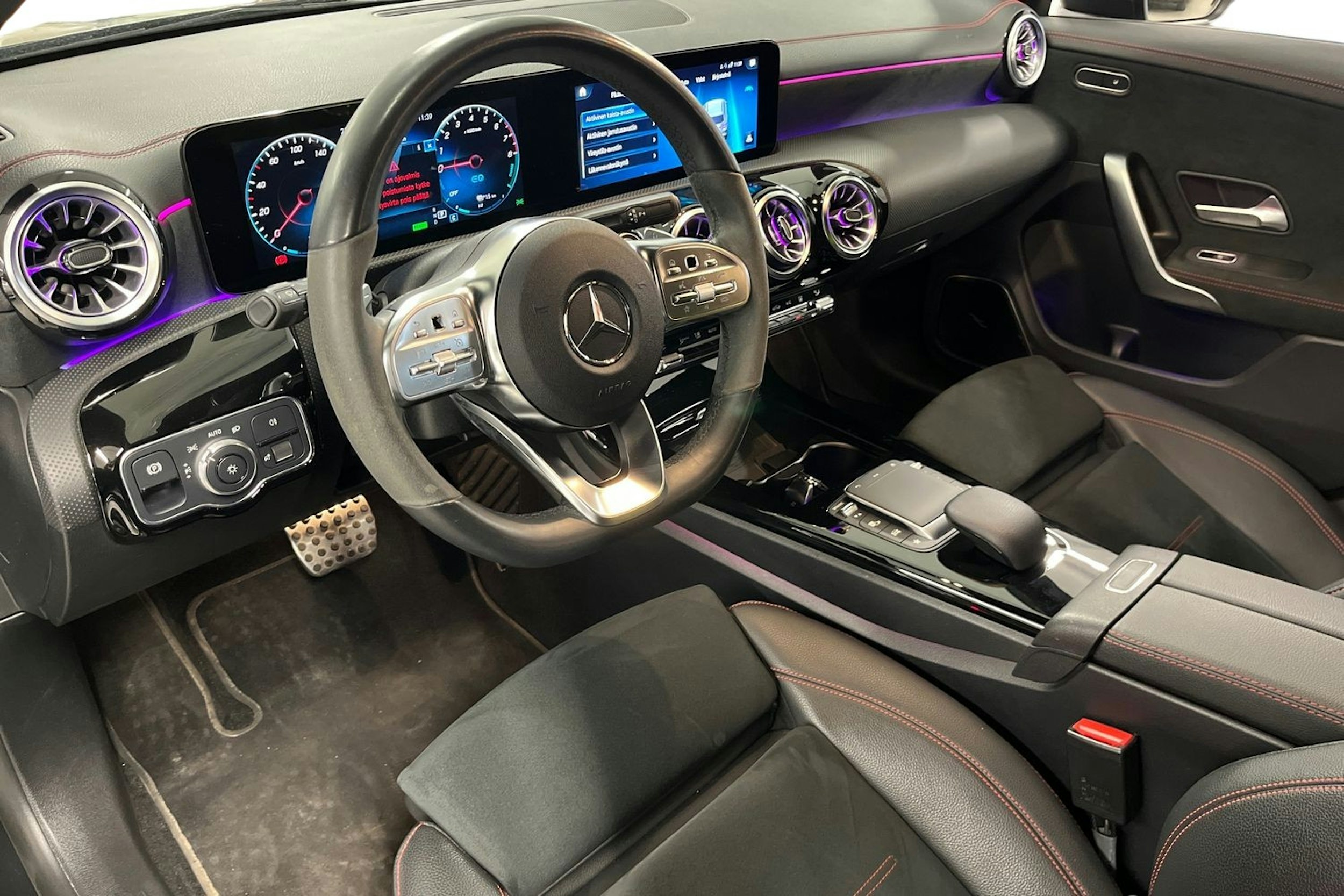 musta Mercedes-Benz CLA 2021 kuva 3.