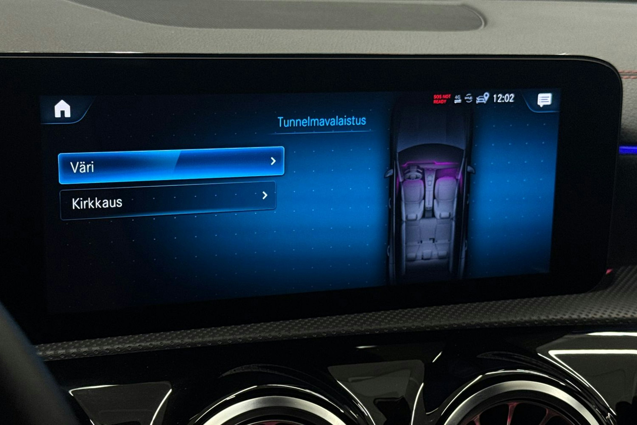 musta Mercedes-Benz CLA 2021 kuva 20.