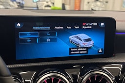 musta Mercedes-Benz CLA 2021 kuva 22.