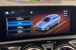 musta Mercedes-Benz CLA 2021 kuva 25.