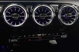musta Mercedes-Benz CLA 2021 kuva 27.