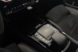 musta Mercedes-Benz CLA 2021 kuva 28.