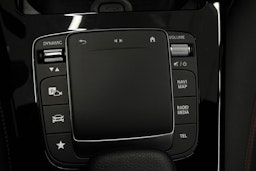 musta Mercedes-Benz CLA 2021 kuva 30.