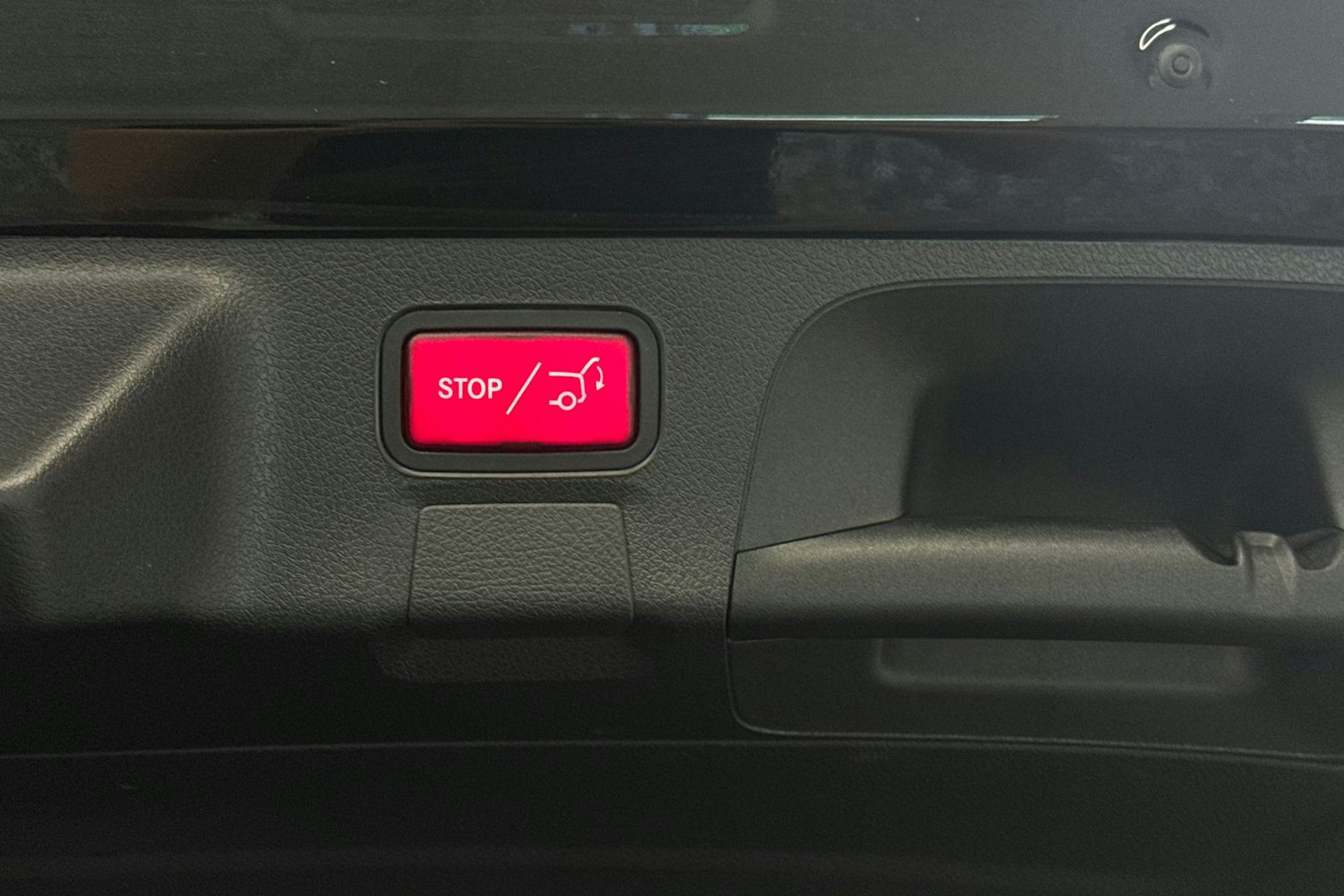 musta Mercedes-Benz CLA 2021 kuva 33.