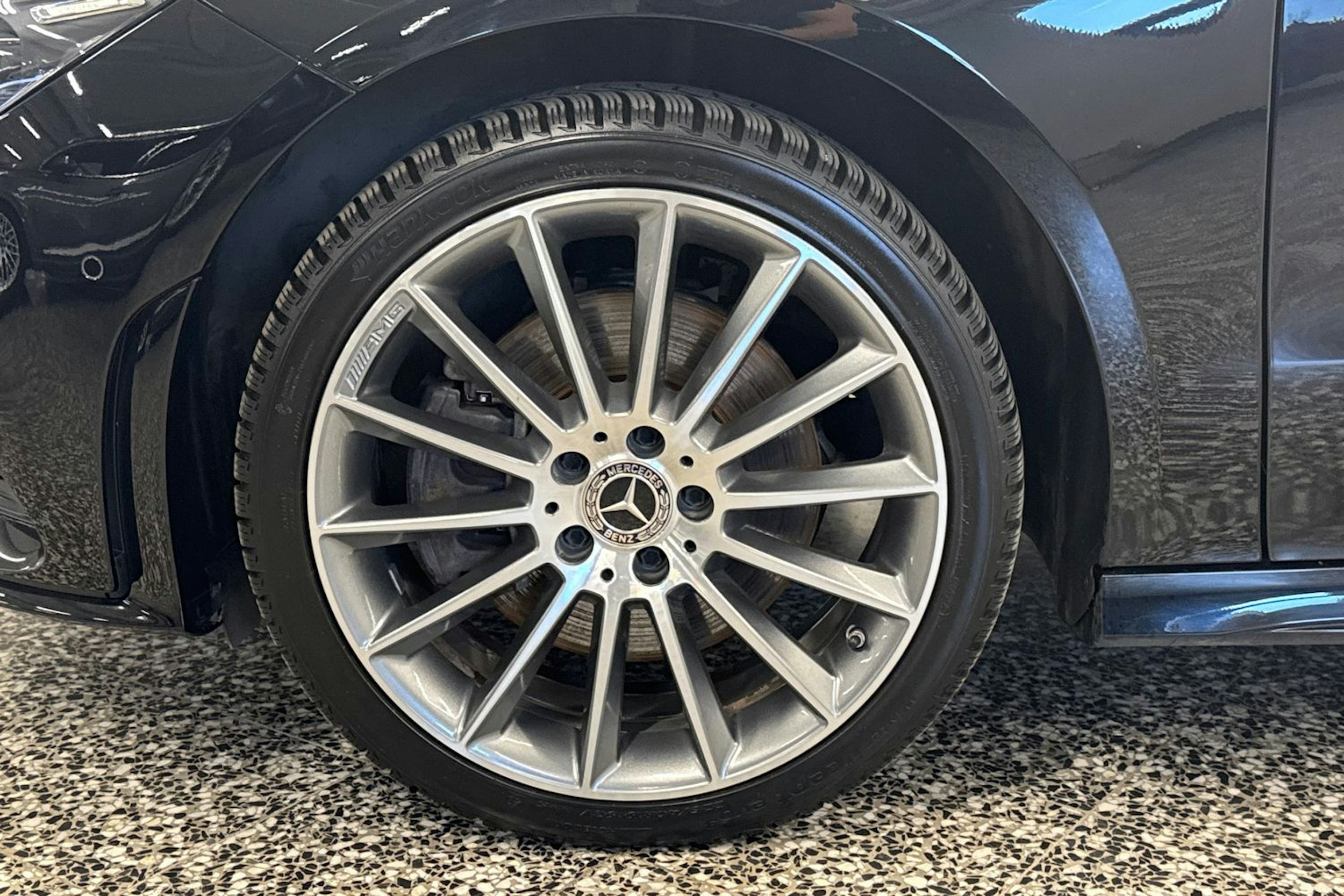 musta Mercedes-Benz CLA 2021 kuva 34.