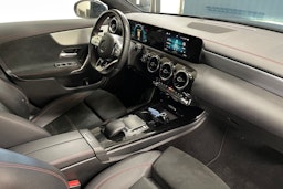 Musta Mercedes-Benz CLA 2021 kuva 15.