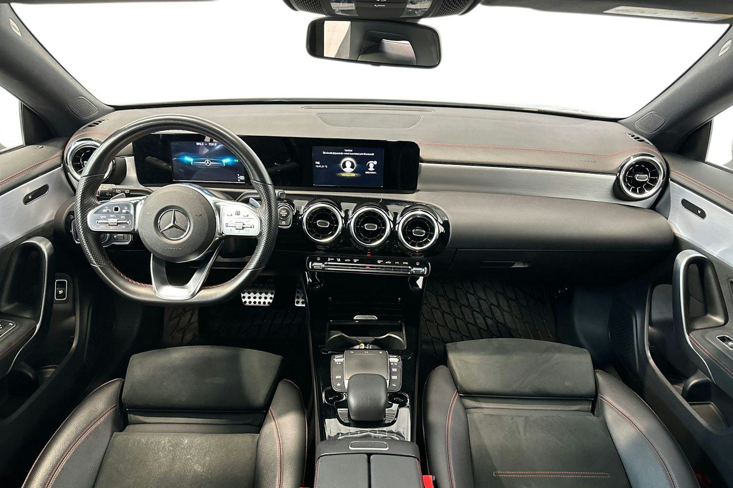 harmaa Mercedes-Benz CLA 2021 kuva 7.