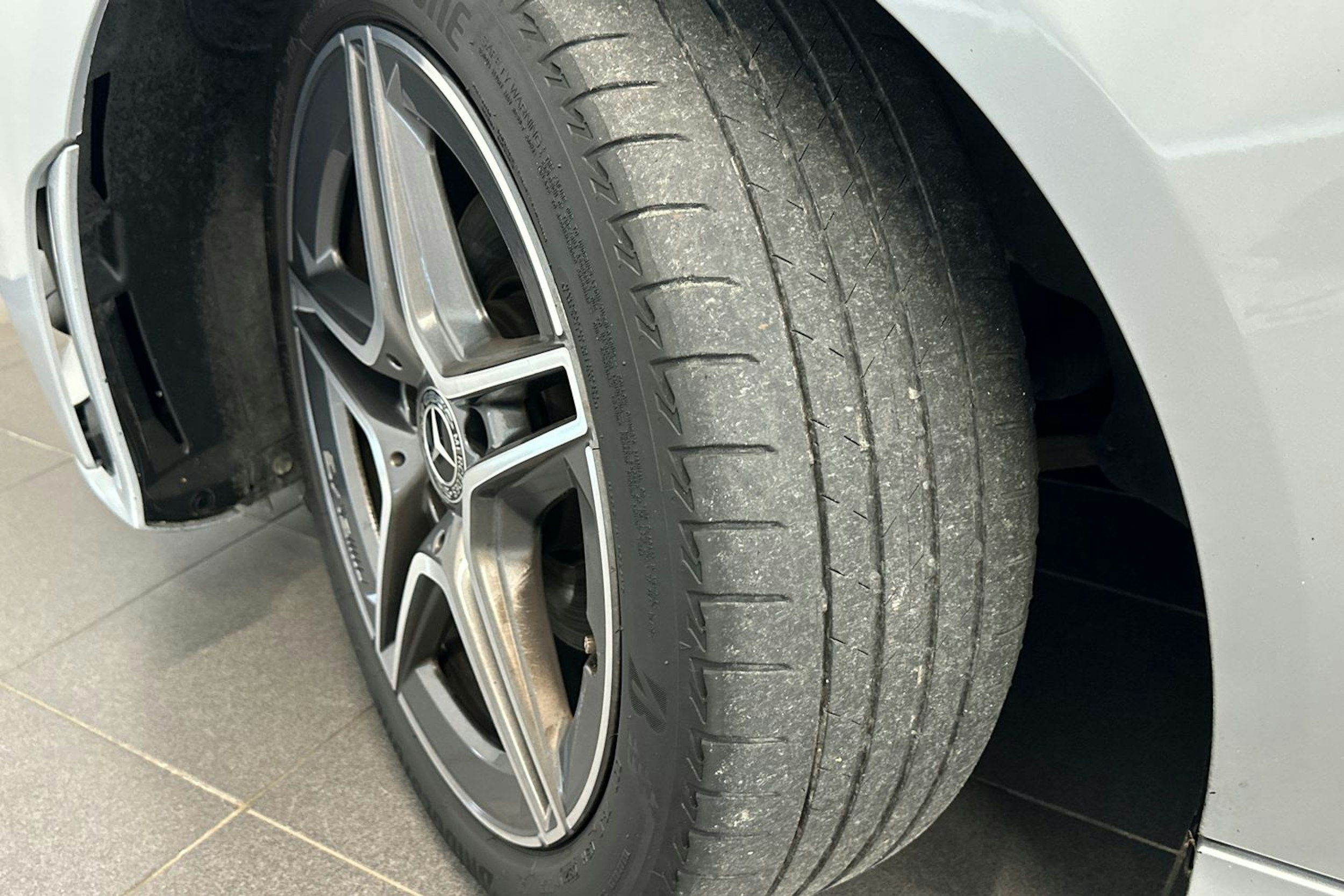 harmaa Mercedes-Benz CLA 2021 kuva 10.