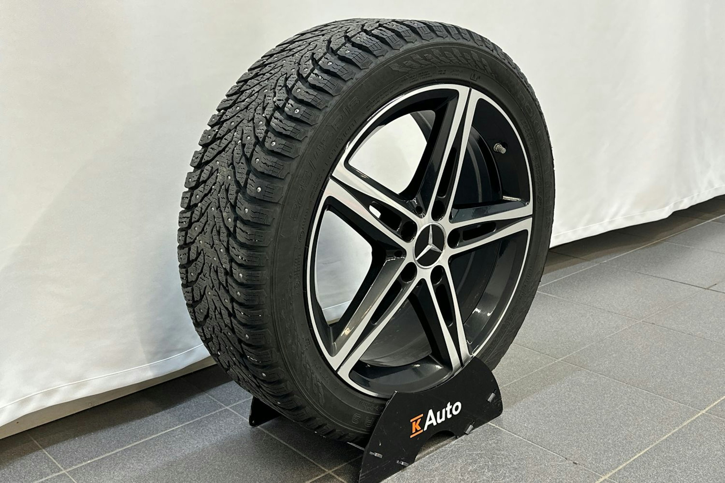 harmaa Mercedes-Benz CLA 2021 kuva 14.