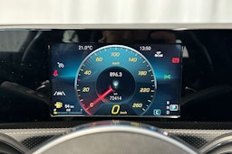 harmaa Mercedes-Benz CLA 2021 kuva 17.
