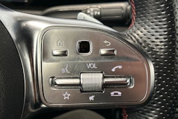 harmaa Mercedes-Benz CLA 2021 kuva 23.