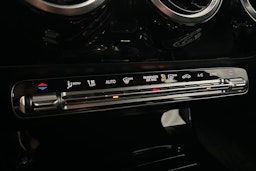 harmaa Mercedes-Benz CLA 2021 kuva 24.