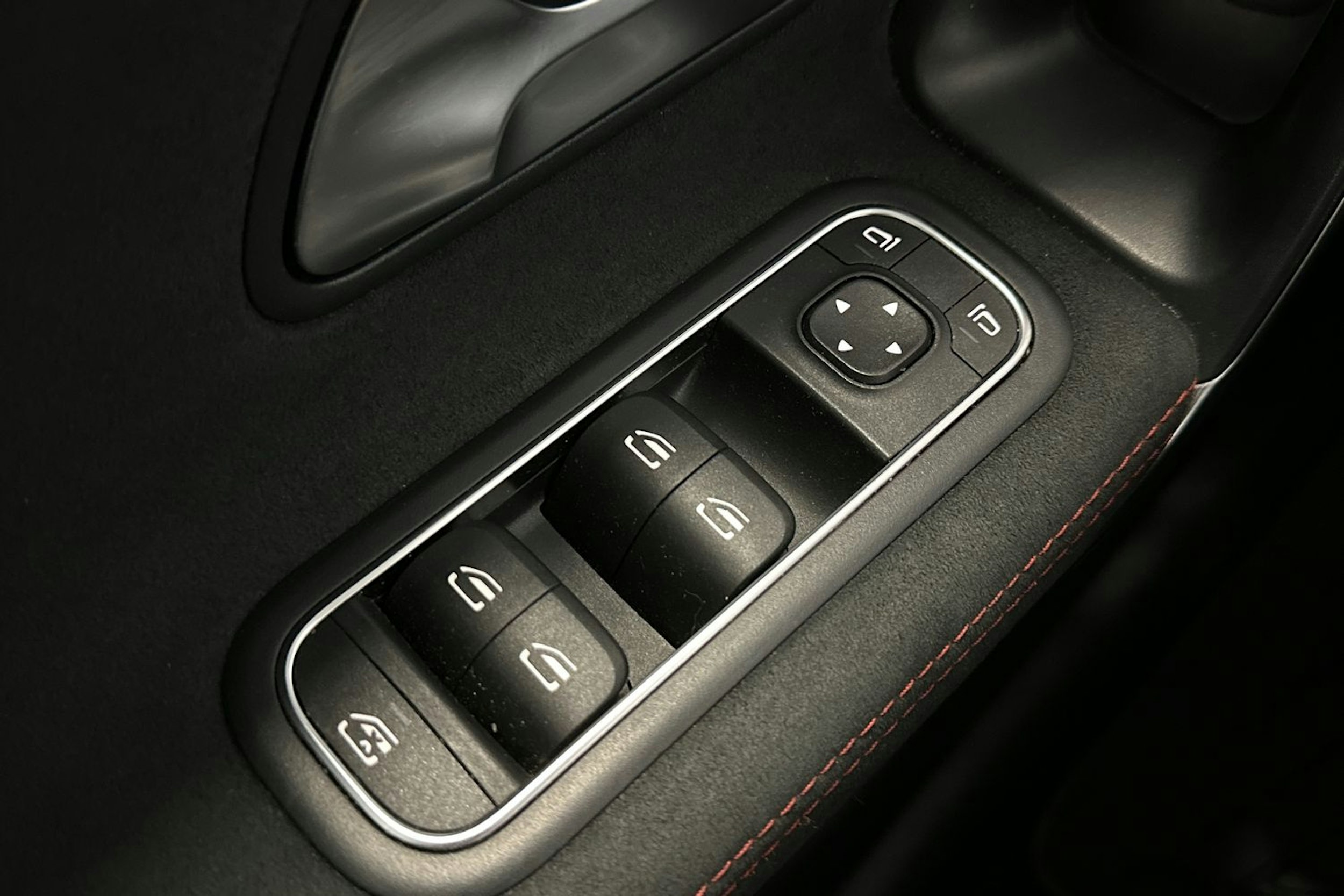 harmaa Mercedes-Benz CLA 2021 kuva 27.