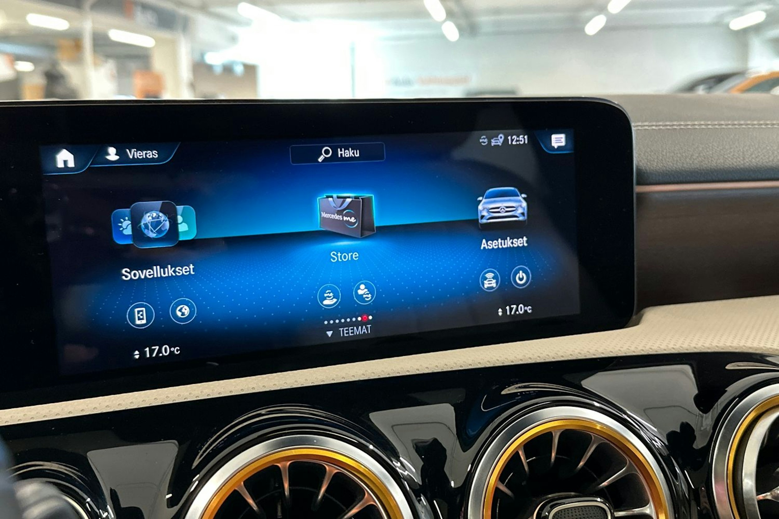 harmaa Mercedes-Benz CLA 2021 kuva 20.