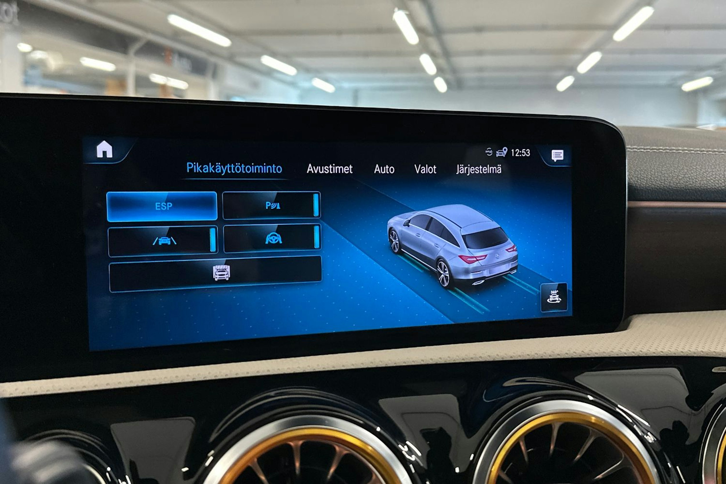 harmaa Mercedes-Benz CLA 2021 kuva 31.