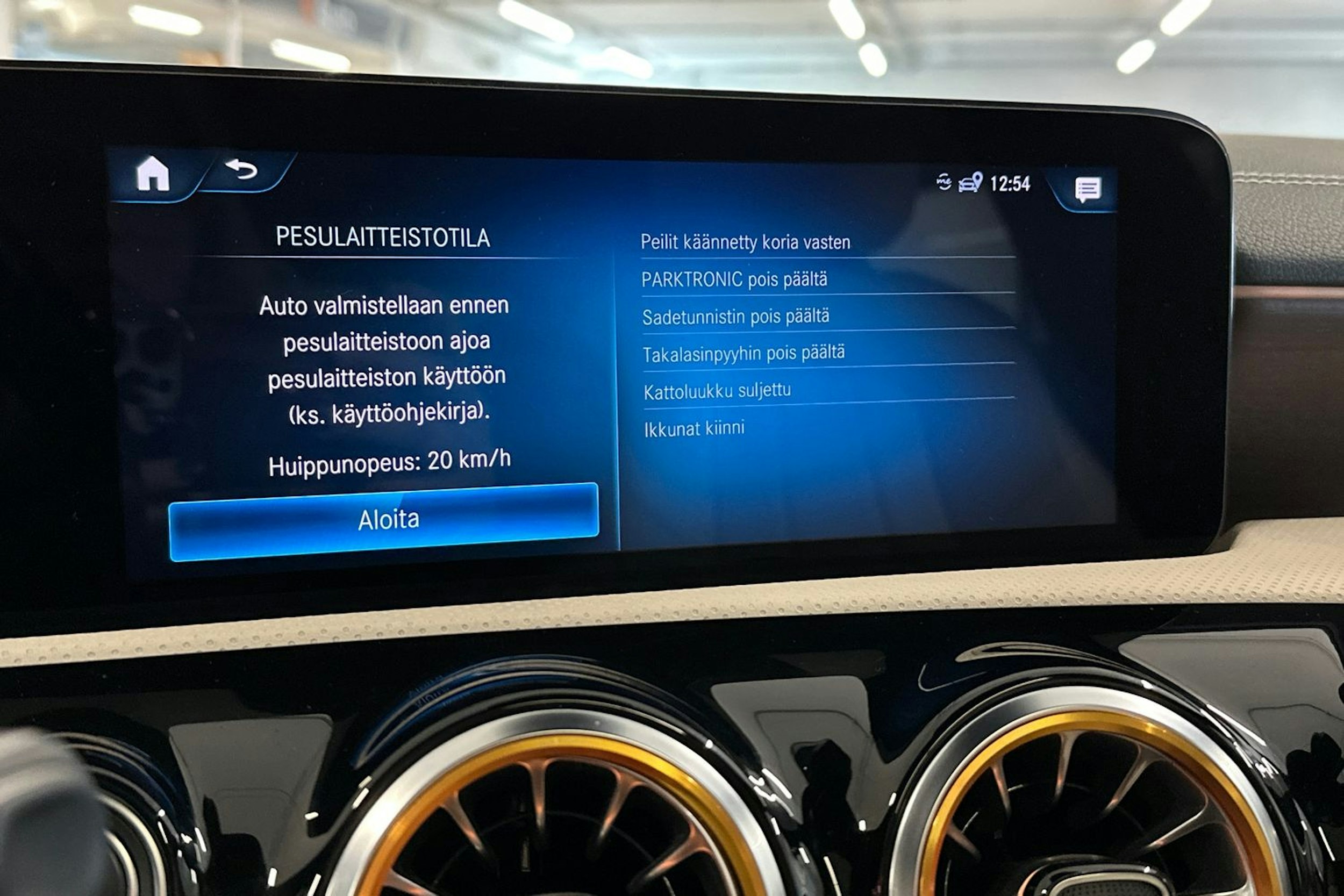harmaa Mercedes-Benz CLA 2021 kuva 32.