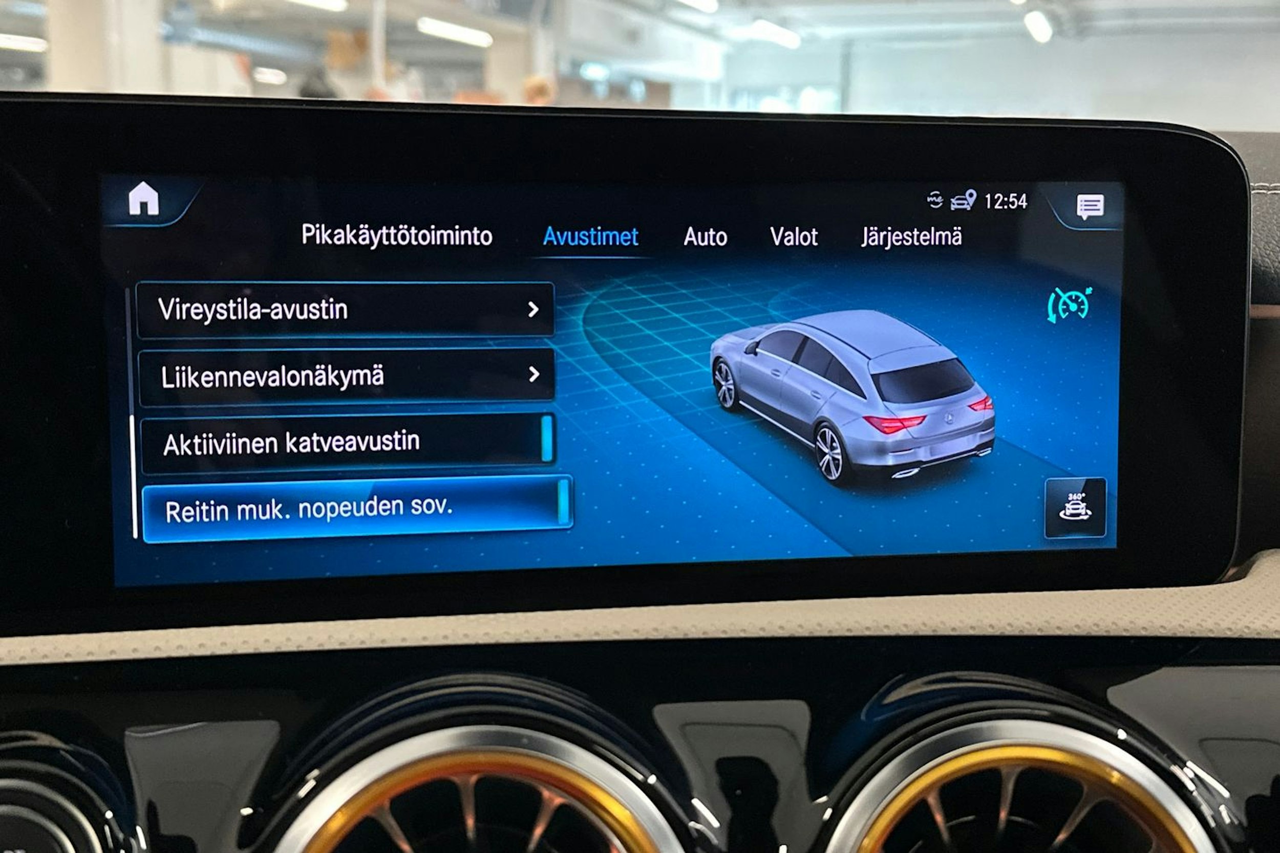 harmaa Mercedes-Benz CLA 2021 kuva 34.