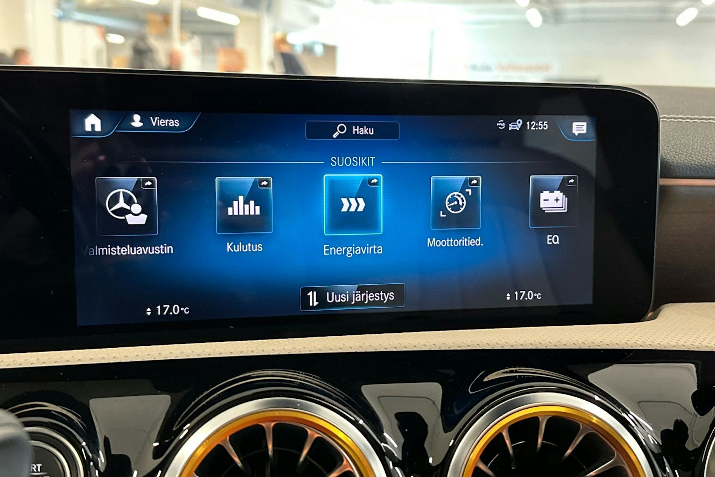 harmaa Mercedes-Benz CLA 2021 kuva 36.