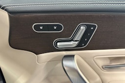 harmaa Mercedes-Benz CLA 2021 kuva 46.