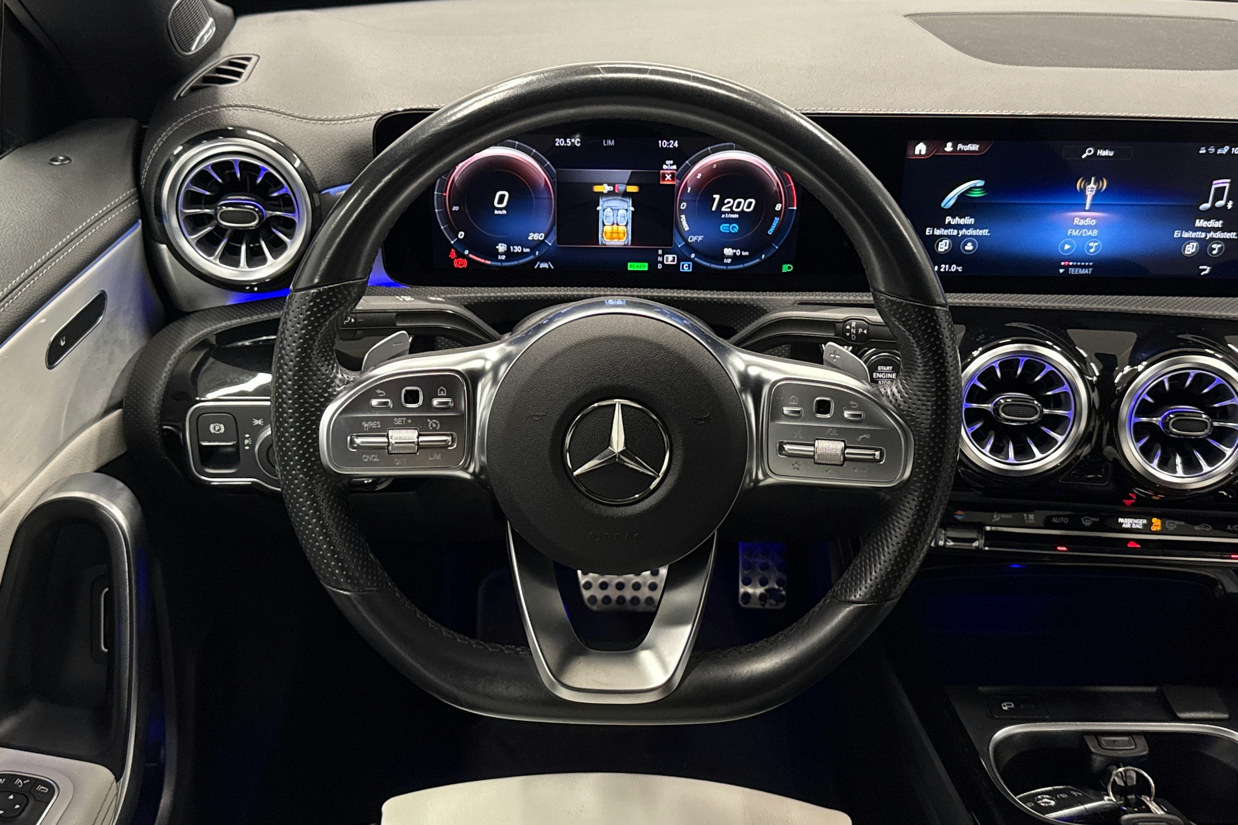 musta Mercedes-Benz CLA 2022 kuva 14.