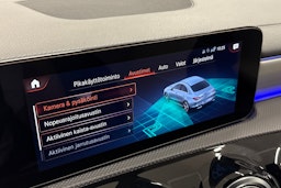 musta Mercedes-Benz CLA 2022 kuva 20.