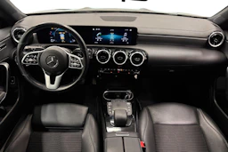 musta Mercedes-Benz CLA 2022 kuva 7.