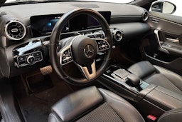 musta Mercedes-Benz CLA 2022 kuva 7.