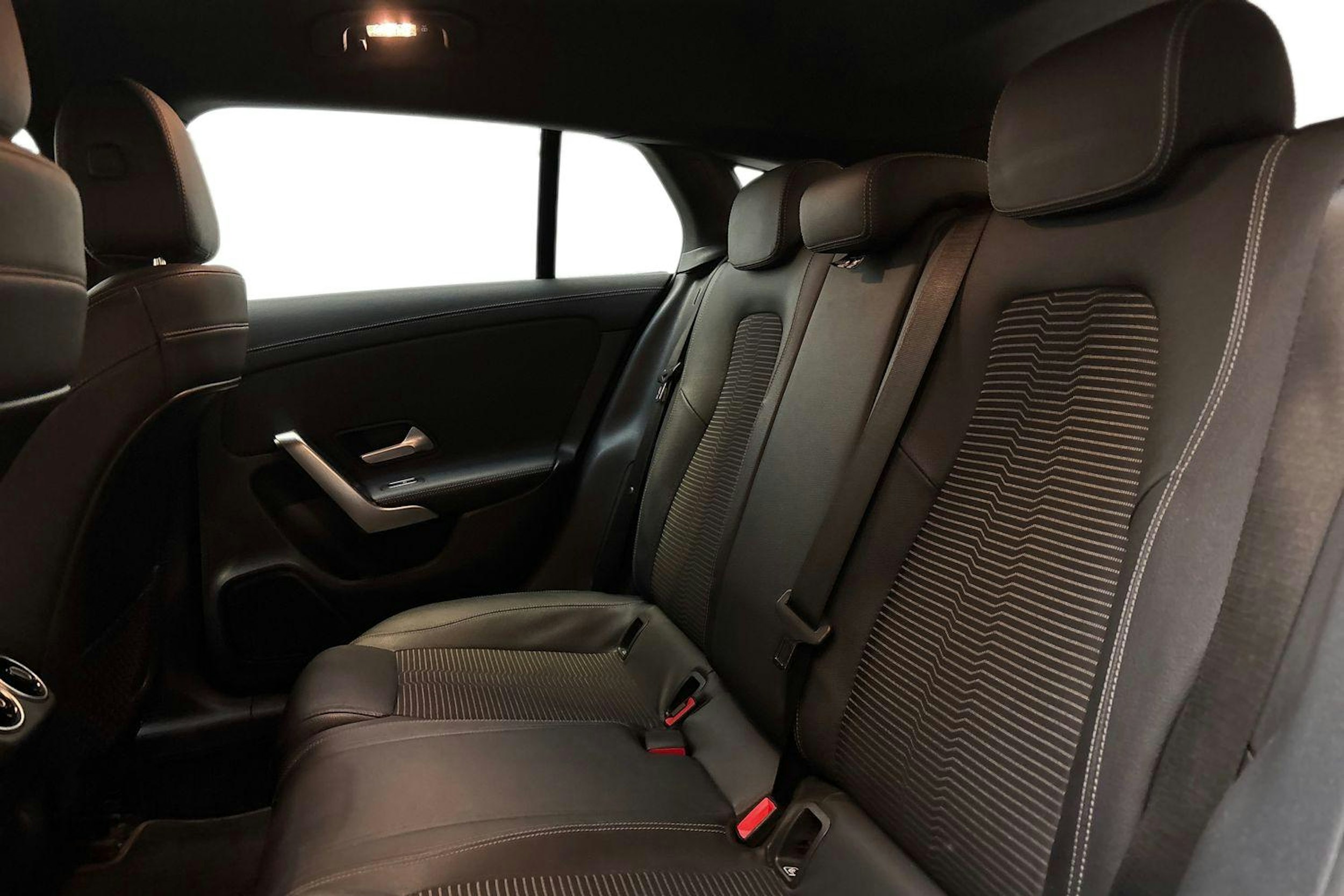 musta Mercedes-Benz CLA 2022 kuva 10.