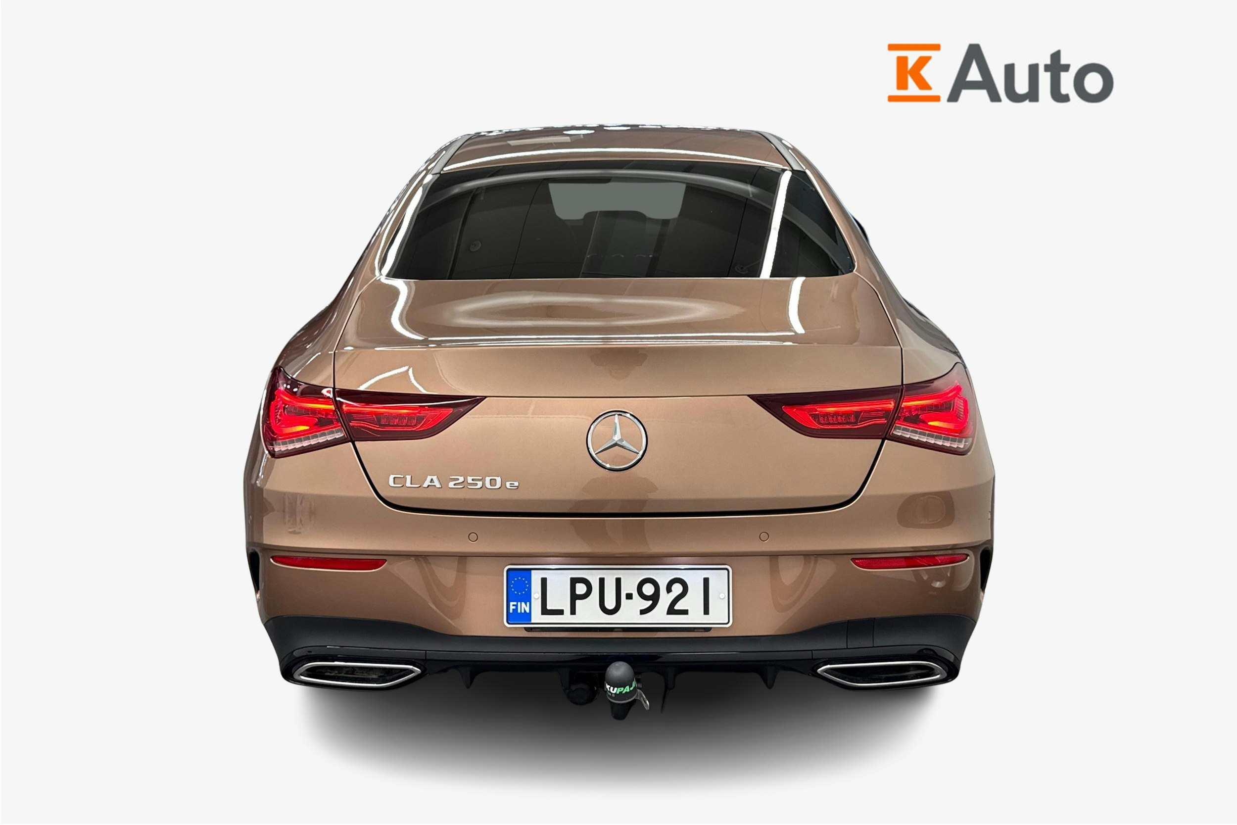 Ruskea (beige) Mercedes-Benz CLA 2022 kuva 3.