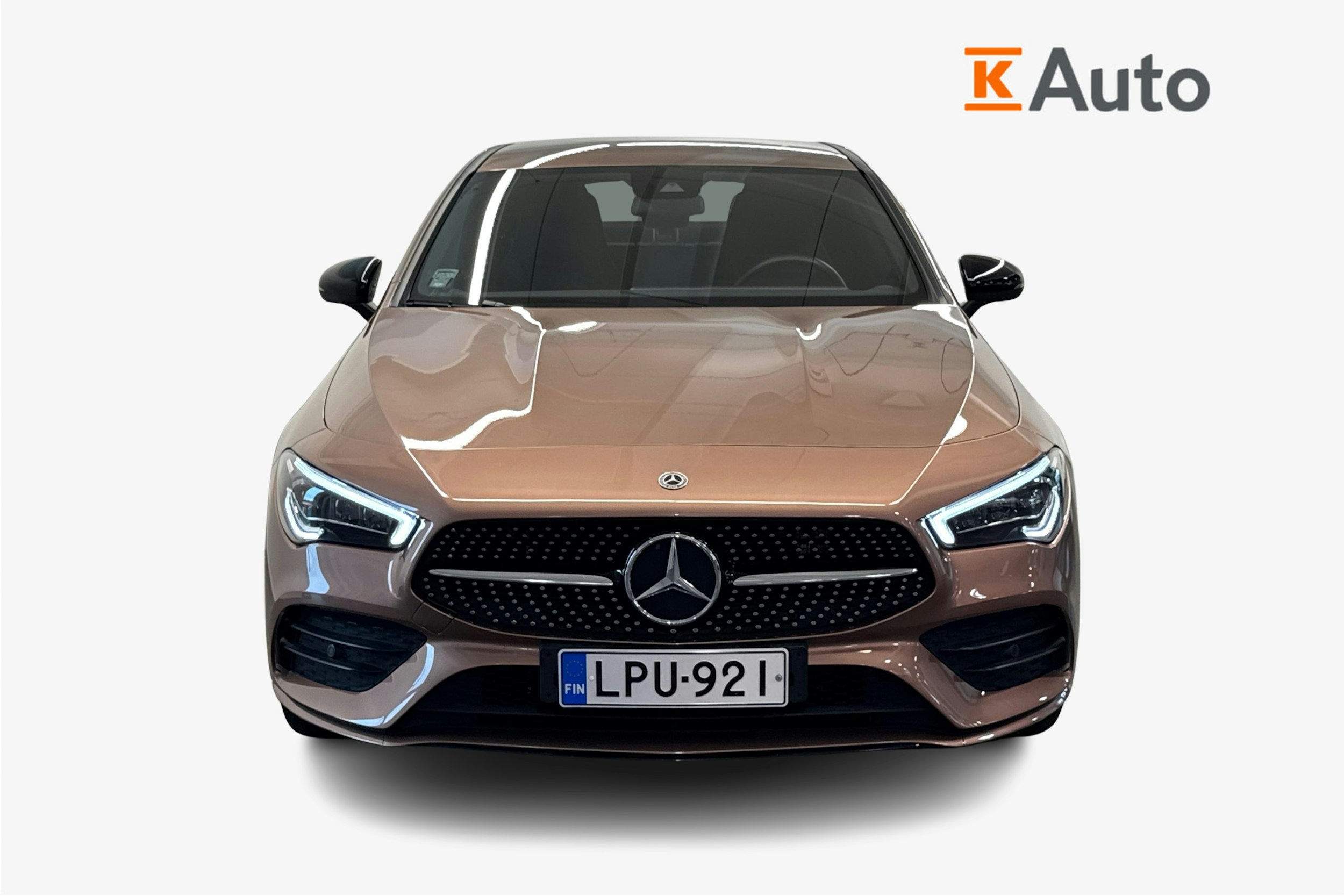 Ruskea (beige) Mercedes-Benz CLA 2022 kuva 5.