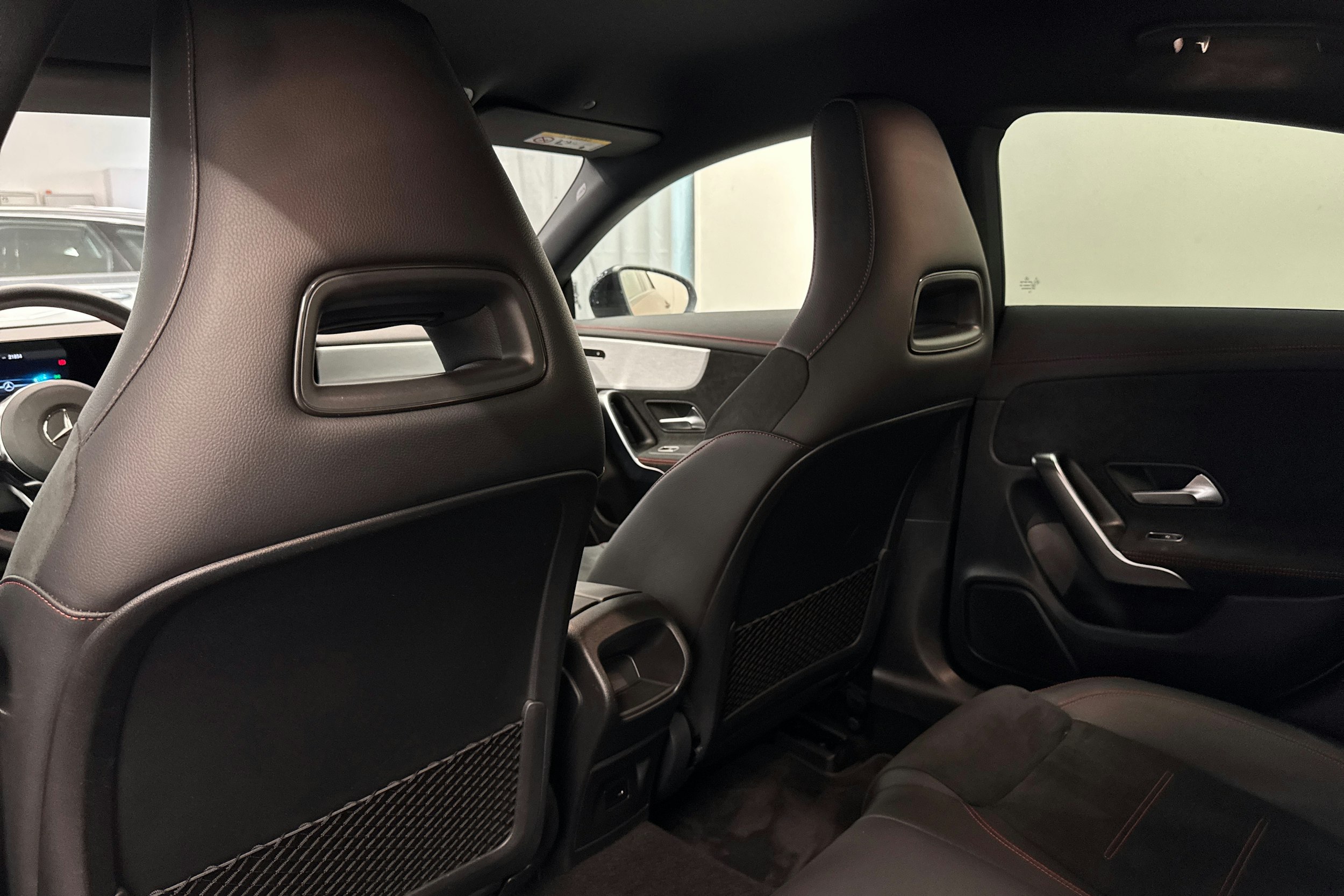 Ruskea (beige) Mercedes-Benz CLA 2022 kuva 14.