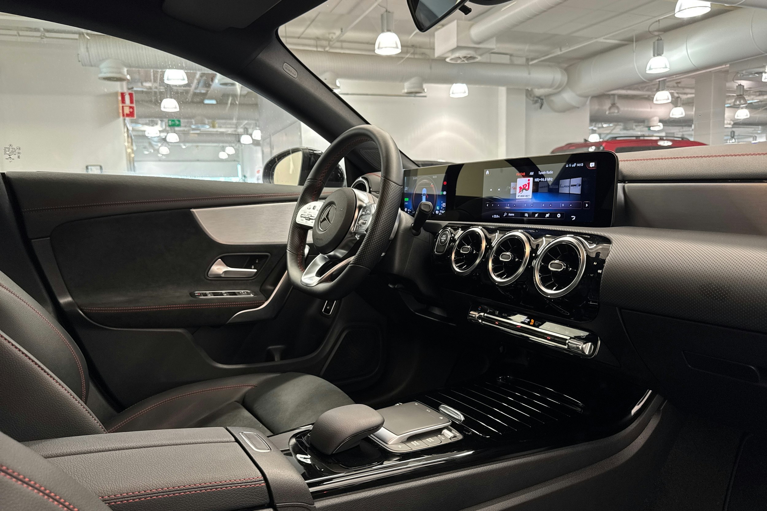 Ruskea (beige) Mercedes-Benz CLA 2022 kuva 16.