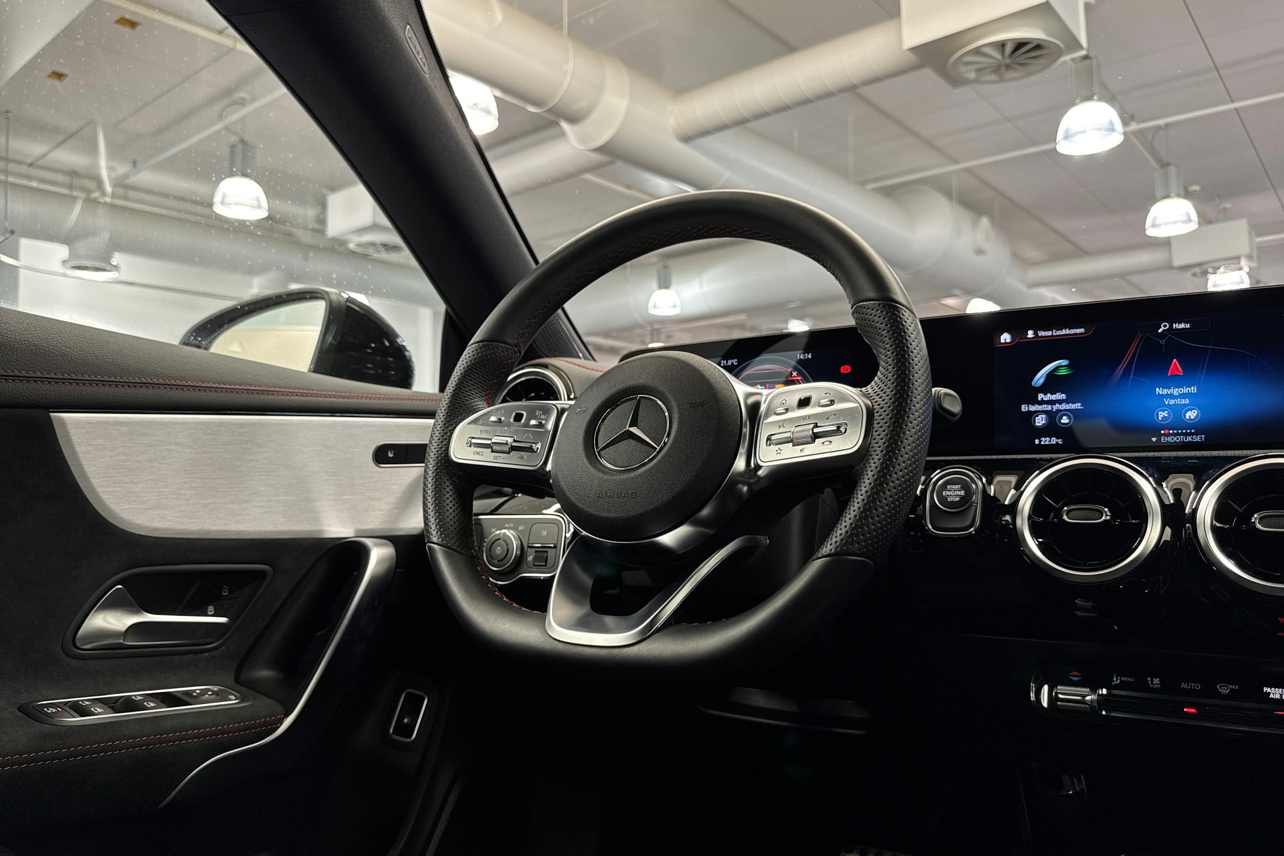 Ruskea (beige) Mercedes-Benz CLA 2022 kuva 18.