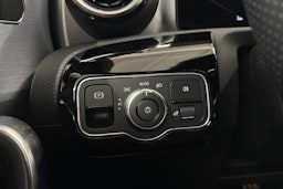 Ruskea (beige) Mercedes-Benz CLA 2022 kuva 24.