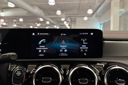 Ruskea (beige) Mercedes-Benz CLA 2022 kuva 29.