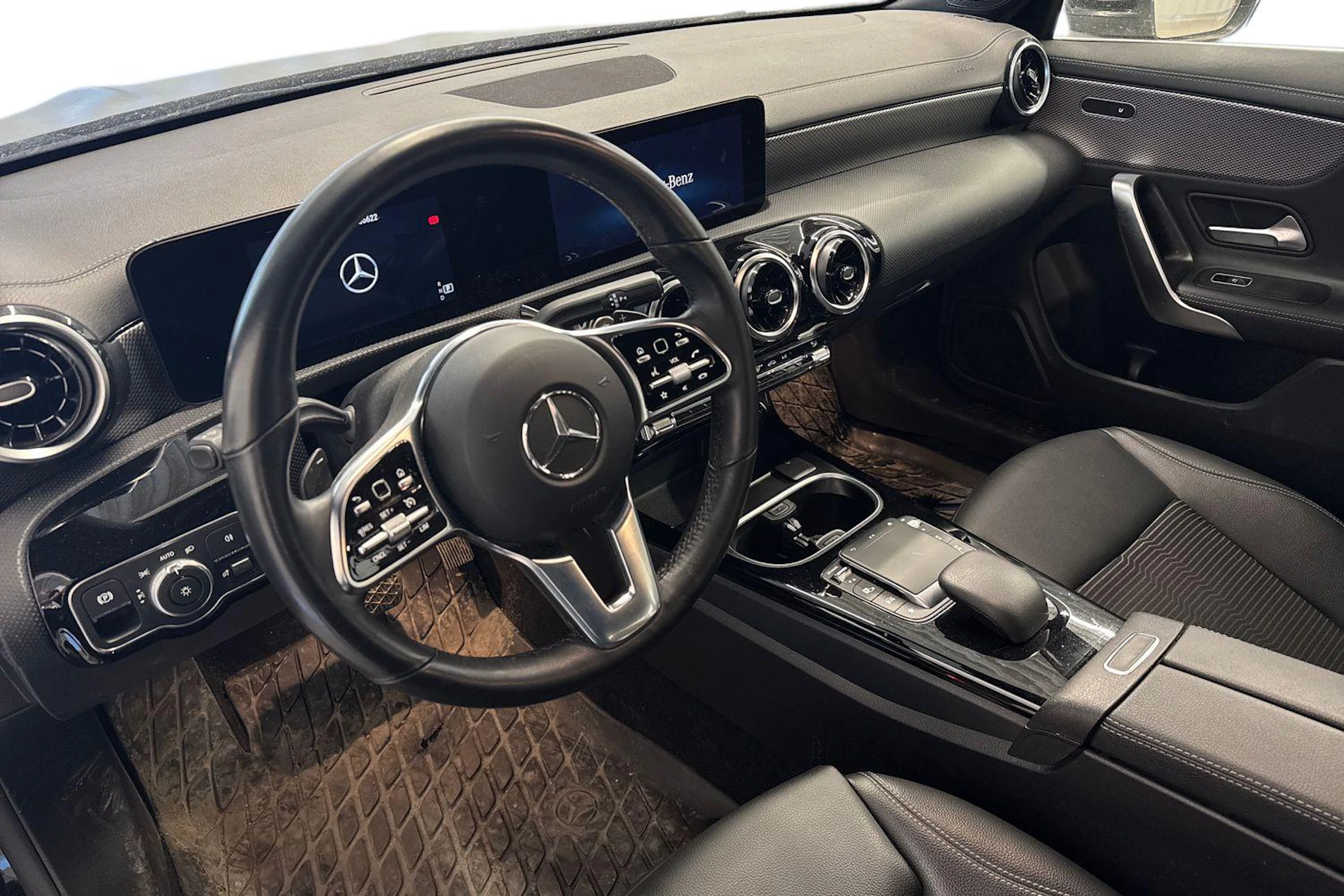 musta Mercedes-Benz CLA 2022 kuva 3.