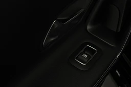musta Mercedes-Benz CLA 2023 kuva 25.