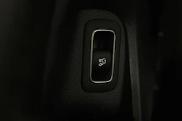 musta Mercedes-Benz CLA 2023 kuva 27.
