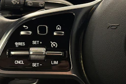 musta Mercedes-Benz CLA 2023 kuva 31.